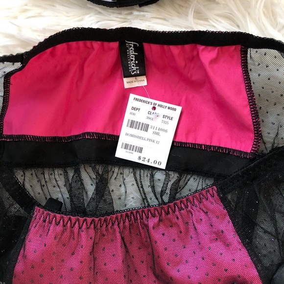 New with tags BOMBSHELL PINK BRA & matching SKIRT Hot PINK! Great Gift for her❤️ - Picture 6 of 6